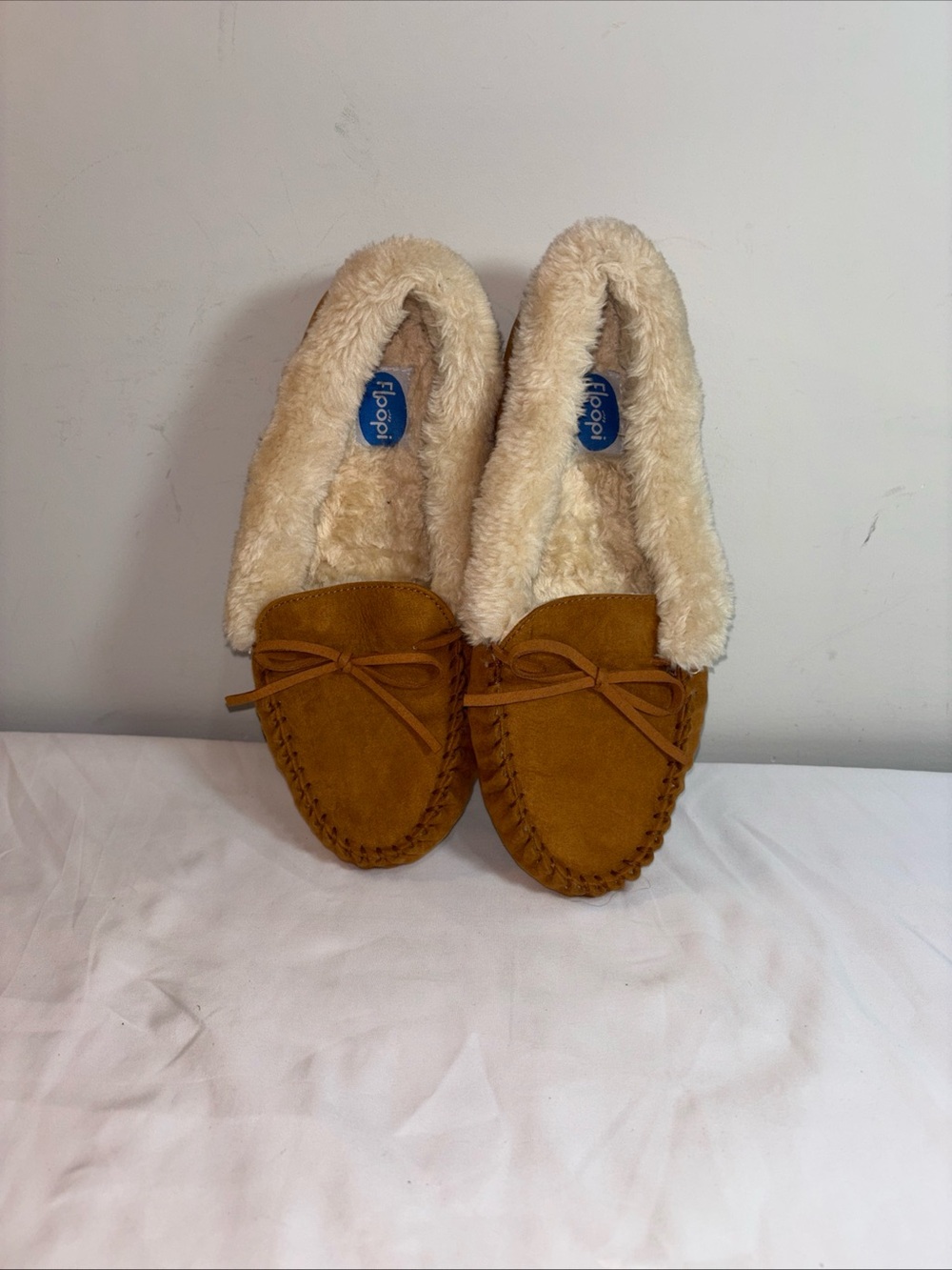 Flopping Cozy Faux-Shearling Moccasin Slippers - Chestnut Brown. 7/2